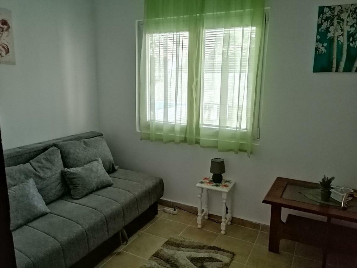 Apartman Nikocevic Dobra Voda Esterno foto