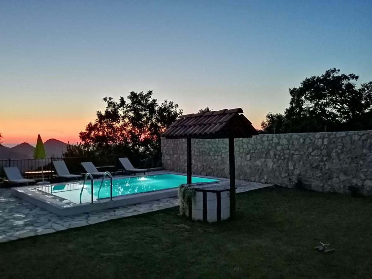 Apartman Nikocevic Dobra Voda Esterno foto